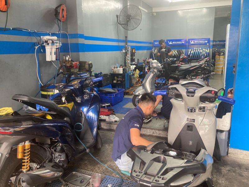 doc vi xe may giup chi em tranh mat tien oan khi di sua xe 2